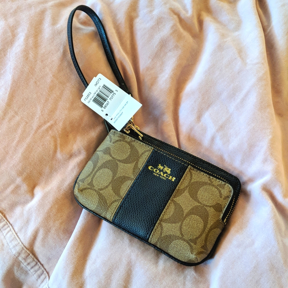Coach double zip wristlet NWT in box